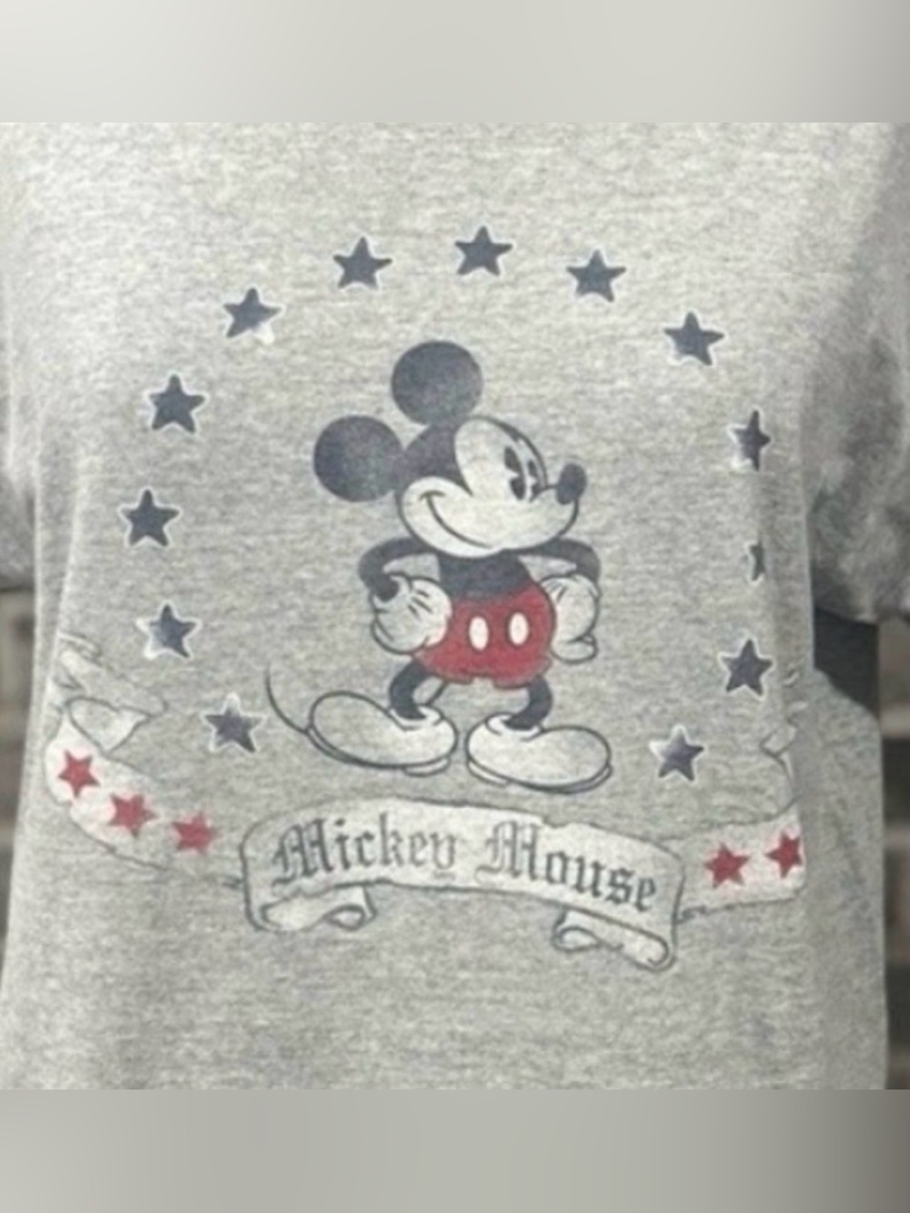 Mickey & Co Disney Mickey Mouse Stars Graphic Tee Gray Shirt Men’s M
